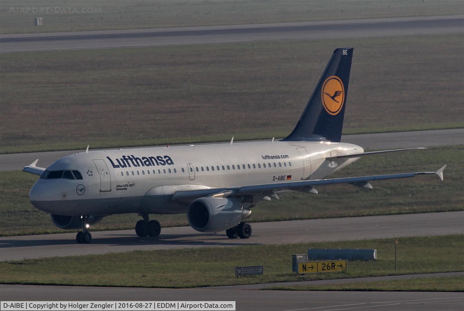 D-AIBE, 2010 Airbus A319-112 C/N 4511, On taxi for departure on rwy 08L....