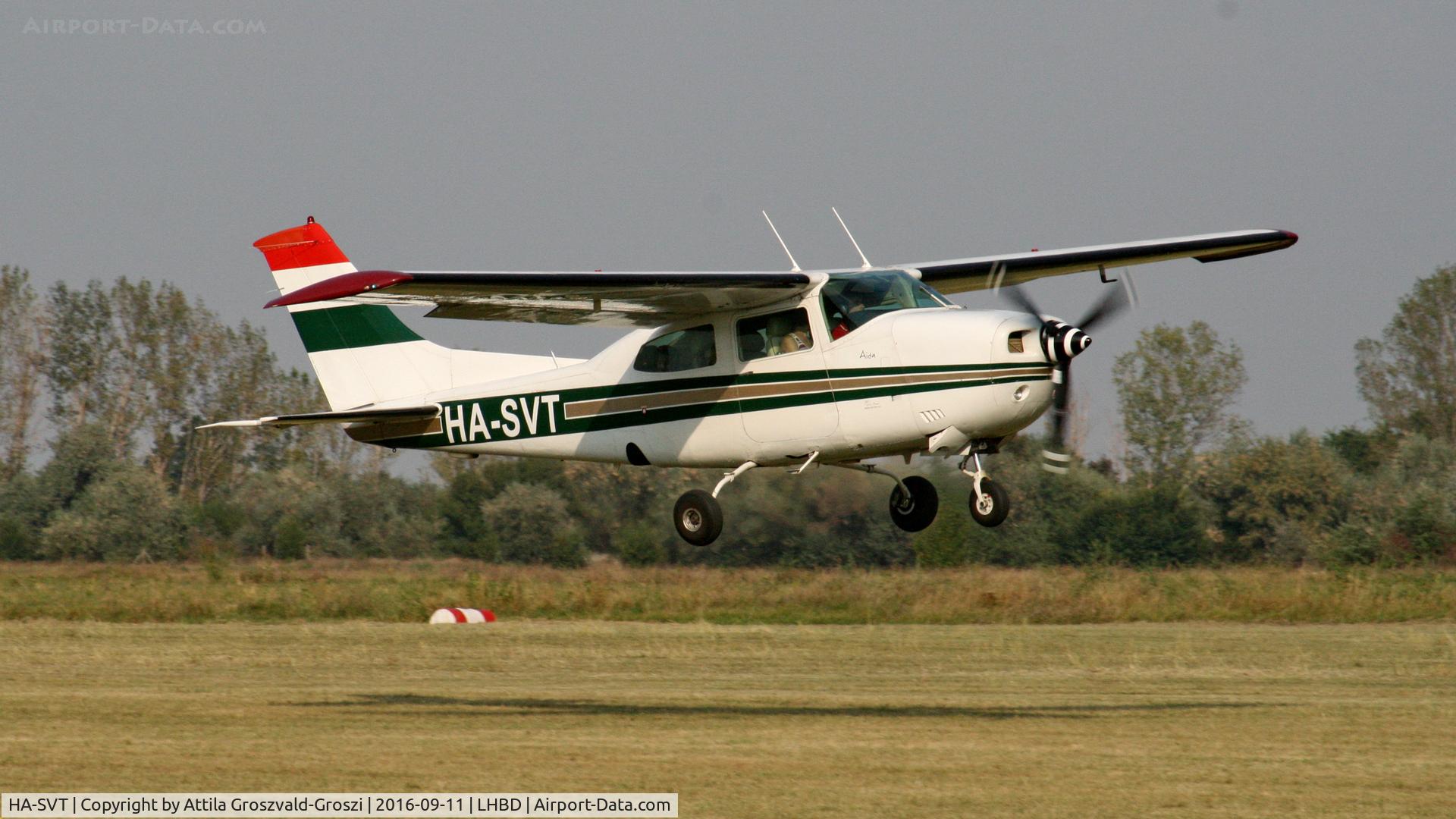 HA-SVT, Cessna 210M Centurion C/N 21062358, Börgönd Airport, Hungary