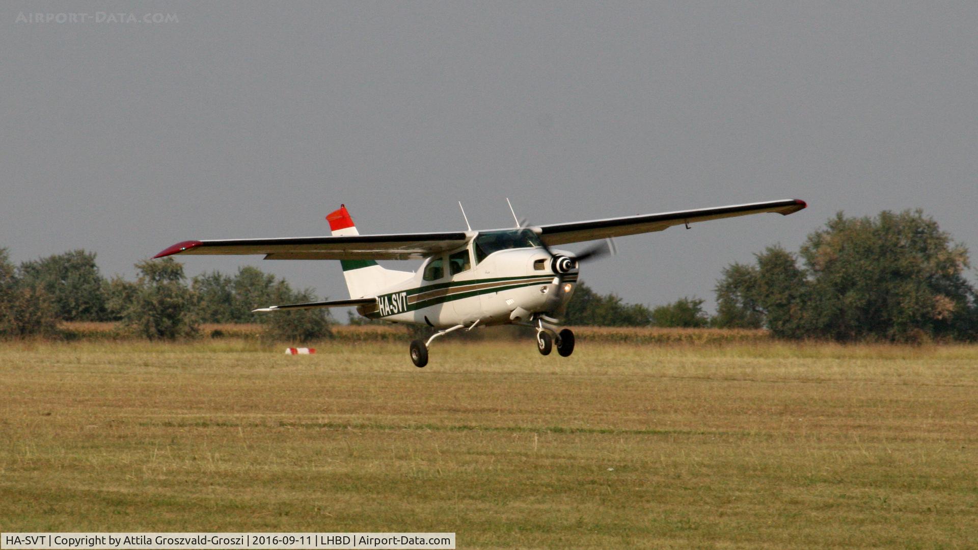 HA-SVT, Cessna 210M Centurion C/N 21062358, Börgönd Airport, Hungary