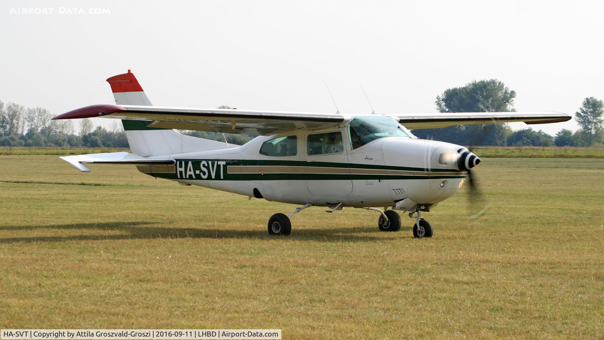 HA-SVT, Cessna 210M Centurion C/N 21062358, Börgönd Airport, Hungary