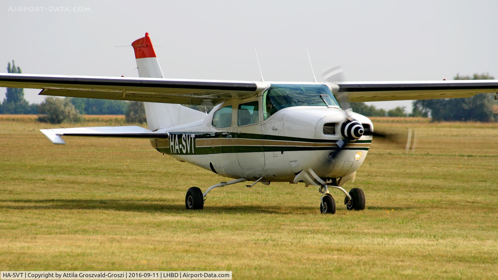 HA-SVT, Cessna 210M Centurion C/N 21062358, Börgönd Airport, Hungary