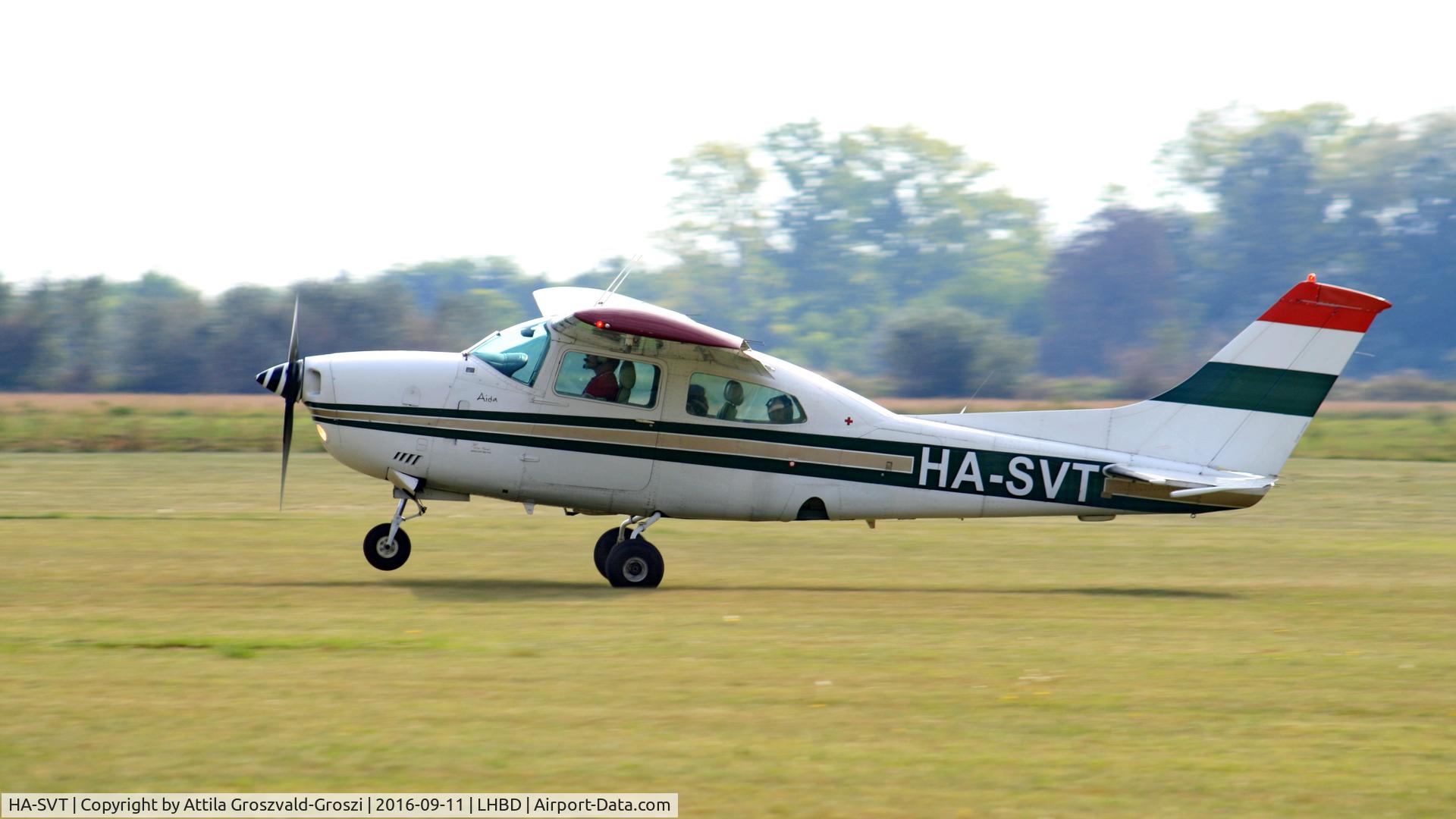 HA-SVT, Cessna 210M Centurion C/N 21062358, Börgönd Airport, Hungary