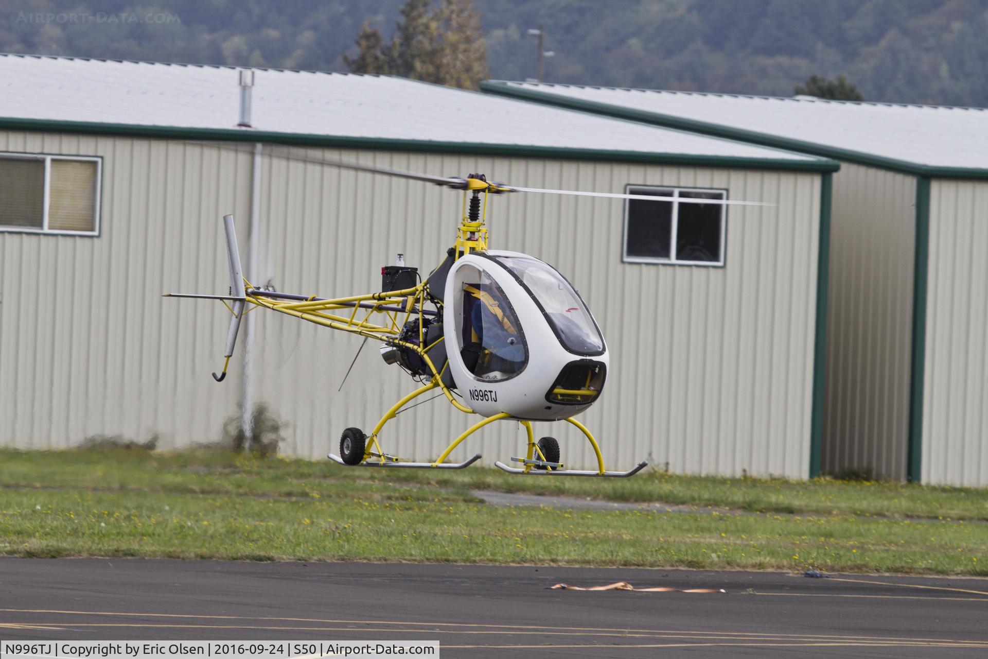 N996TJ, 2015 New Wings Custom Aircraft LLC Helicycle C/N 5-07, Helicycle heading for the transit a/c parking area.
