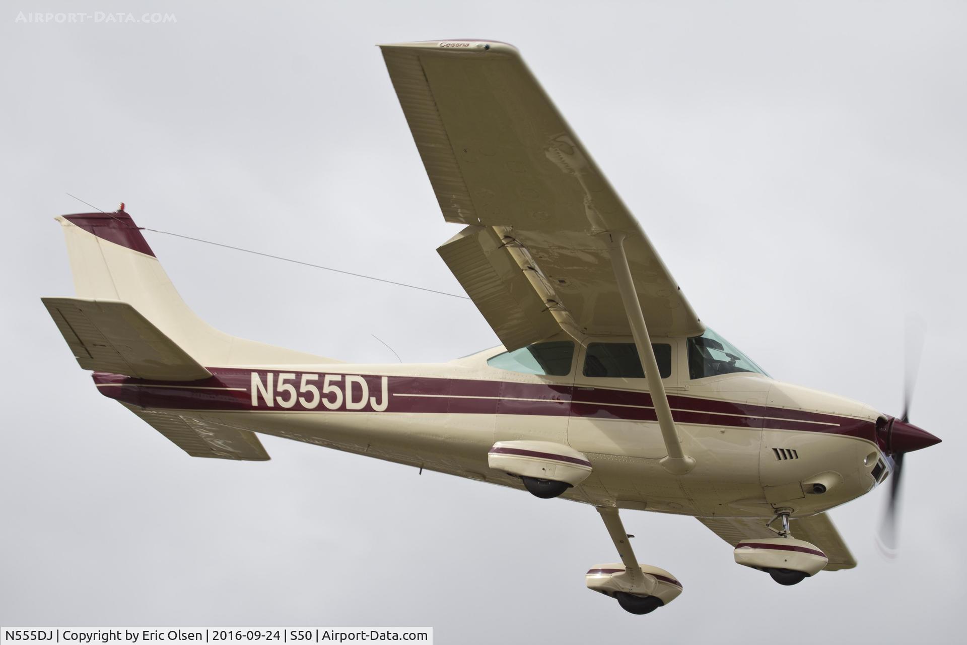 N555DJ, 1973 Cessna 182P Skylane C/N 18262293, Cessna 182 coming into S50.