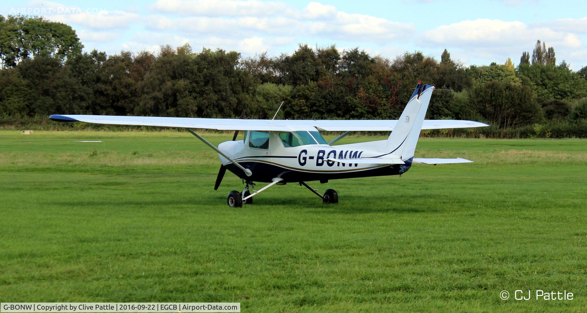 G-BONW, 1978 Cessna 152 C/N 152-80401, At the City Airport Manchester,  Barton EGCB