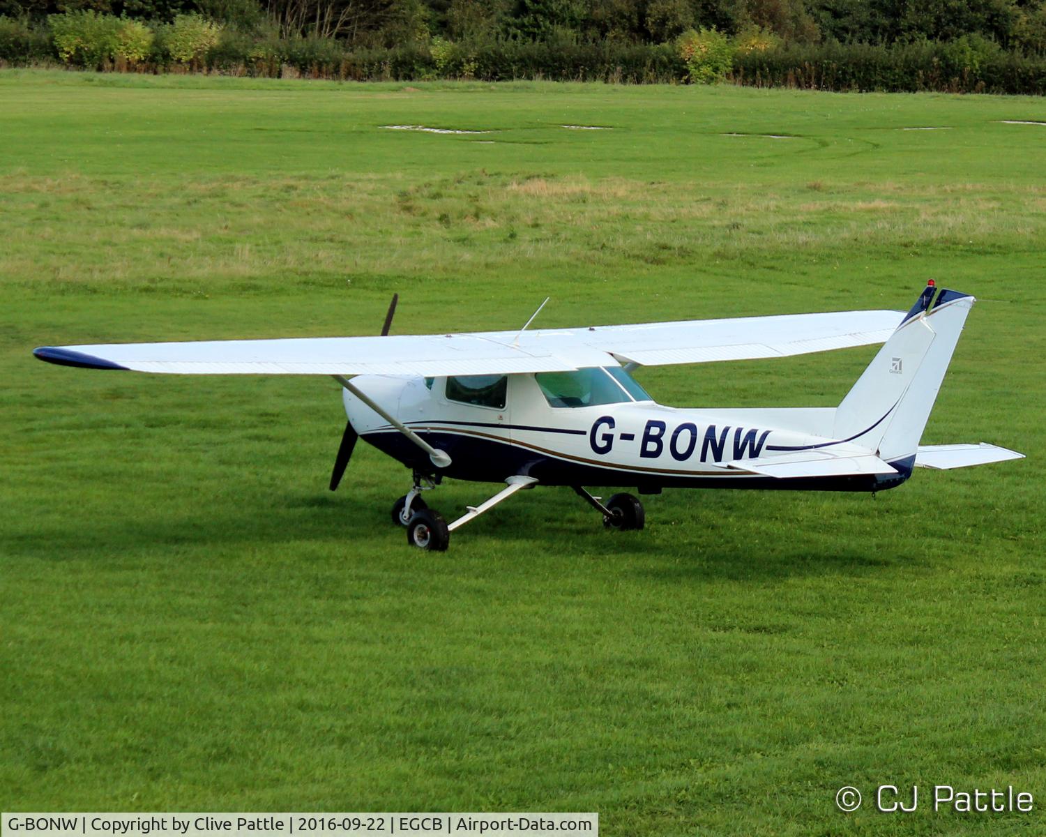 G-BONW, 1978 Cessna 152 C/N 152-80401, At the City Airport Manchester,  Barton EGCB