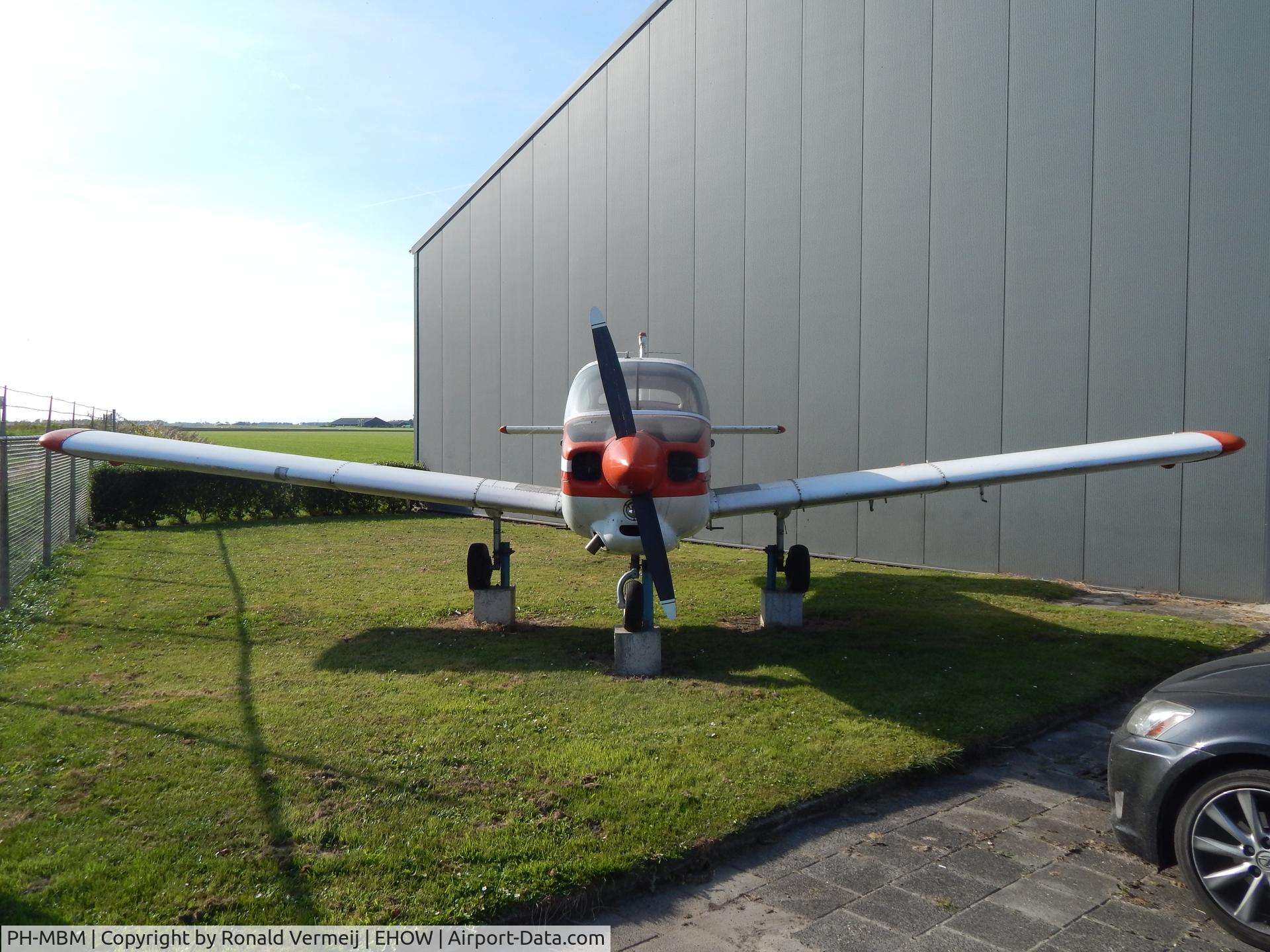 PH-MBM, Fuji FA-200-160 Aero Subaru C/N 260, PH-MBM on static display at the entrance of OostWold Airport (EHOW)
