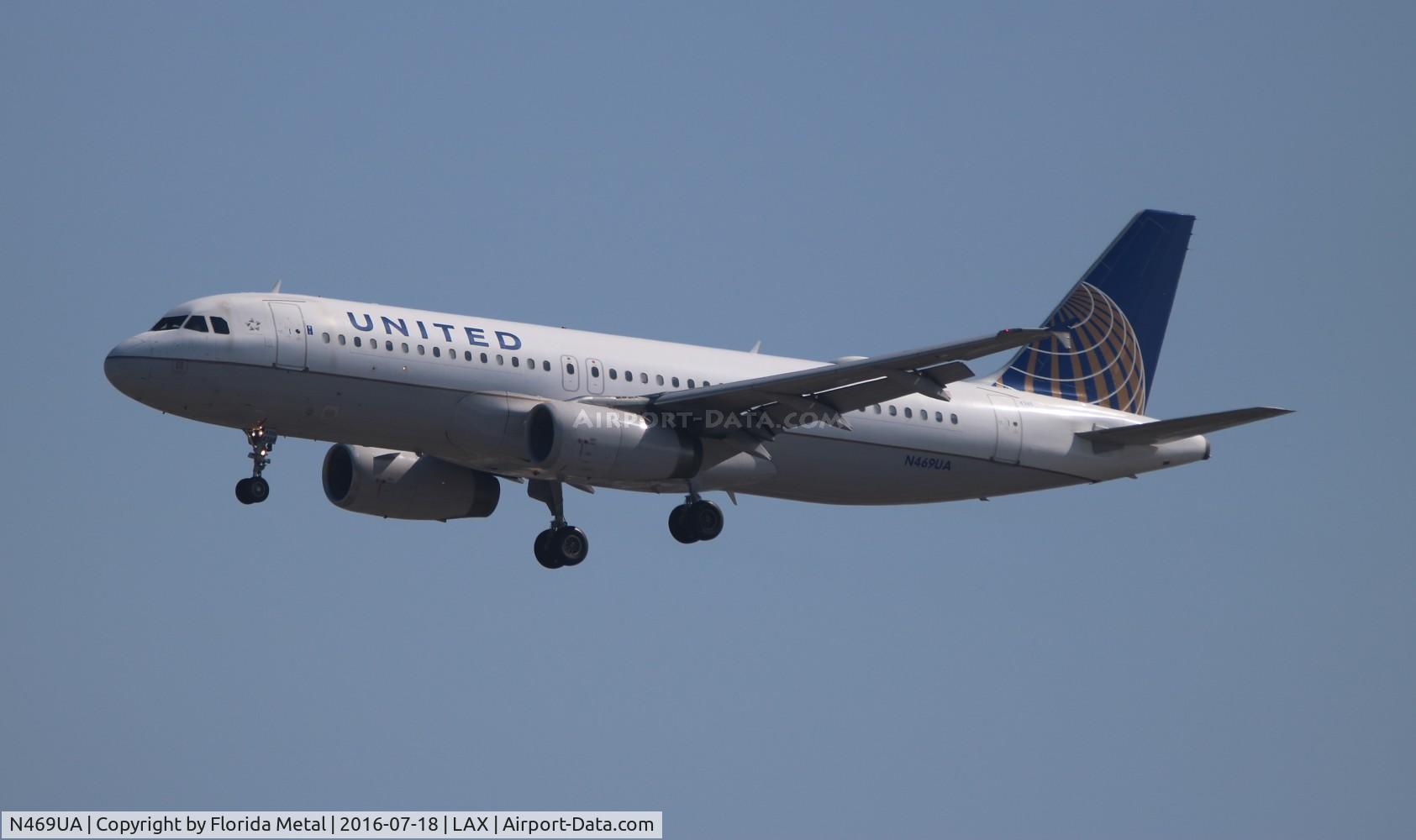 N469UA, 2001 Airbus A320-232 C/N 1409, United