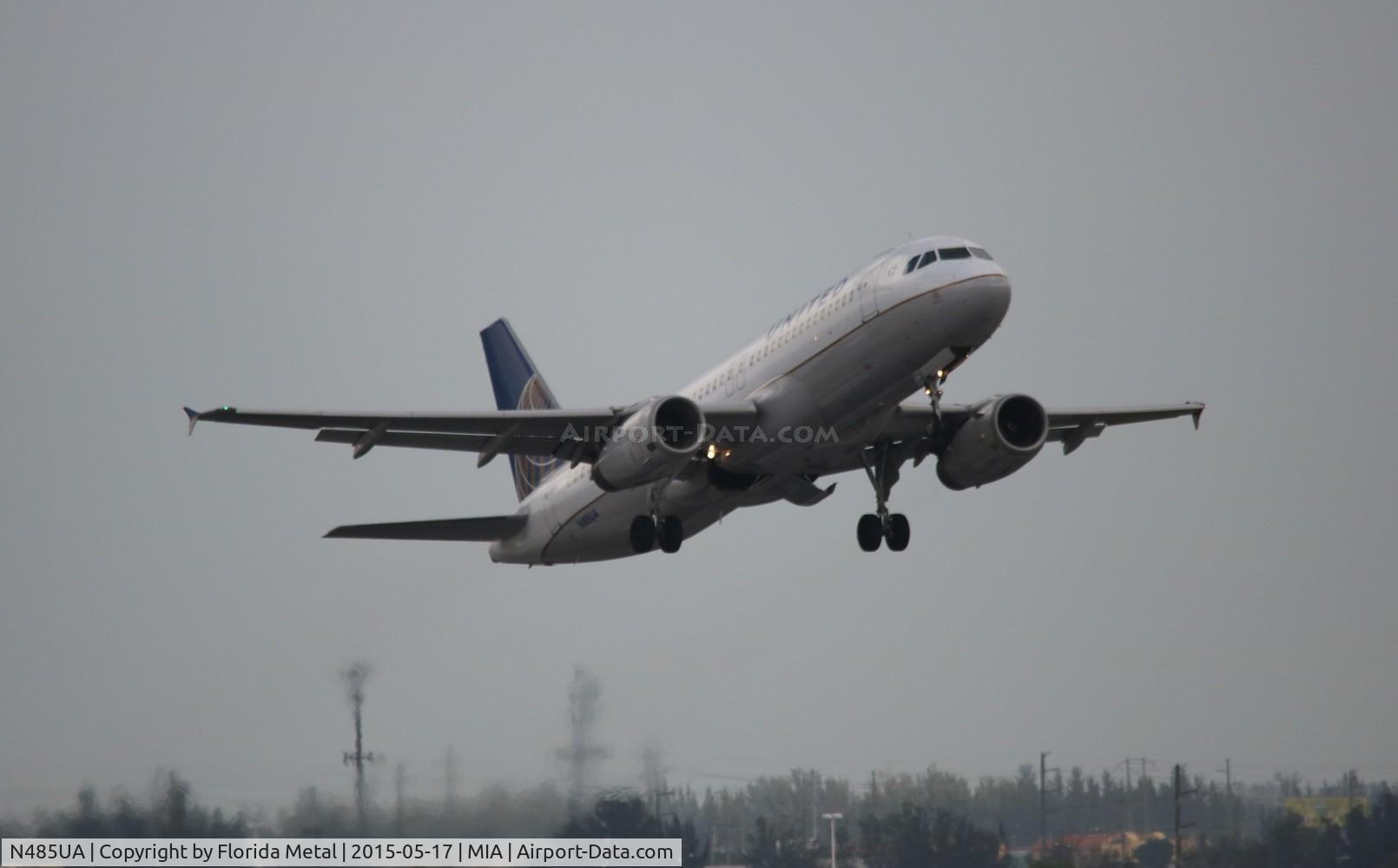 N485UA, 2001 Airbus A320-232 C/N 1617, United