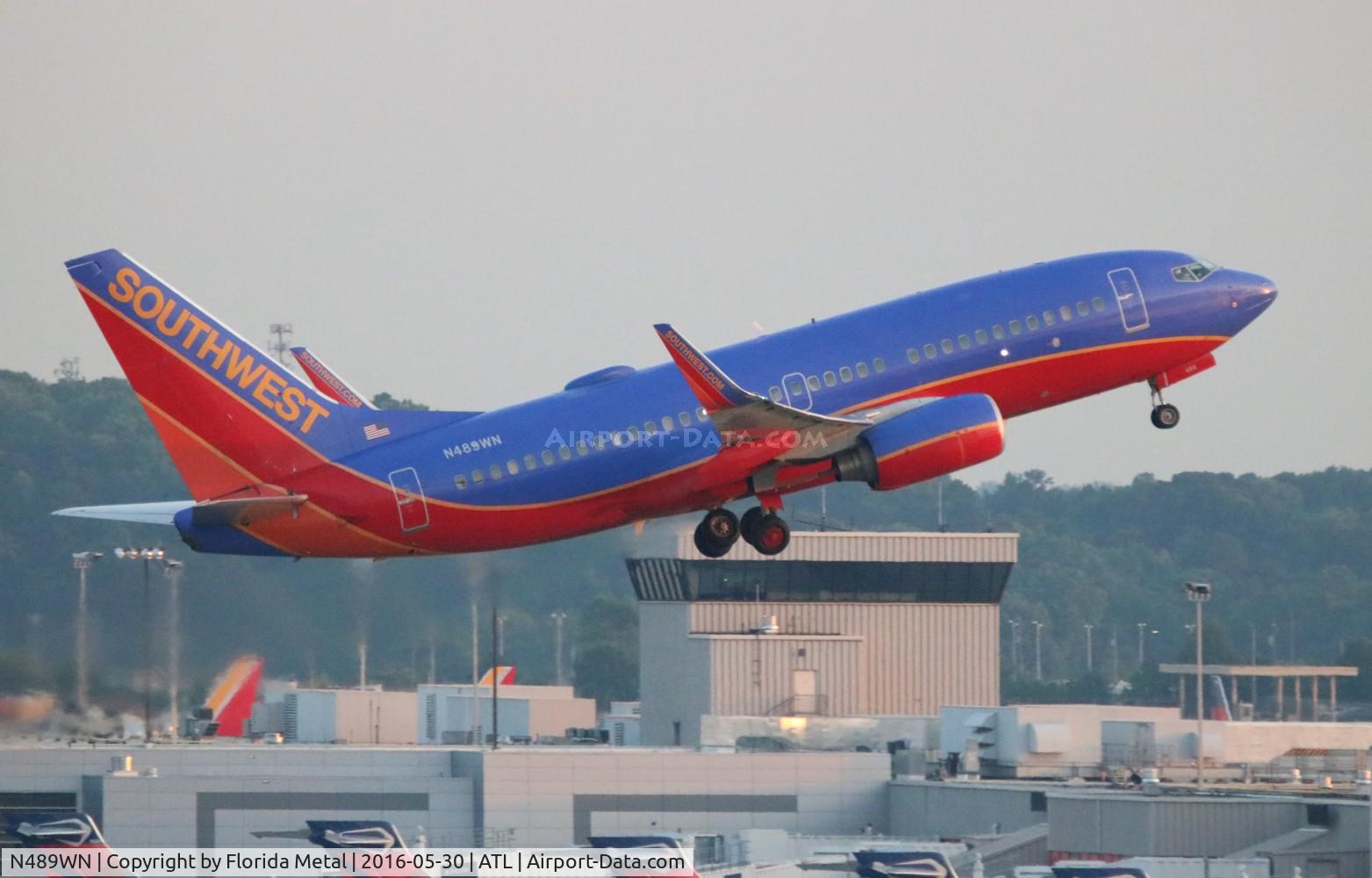 N489WN, 2004 Boeing 737-7H4 C/N 33855, Southwest