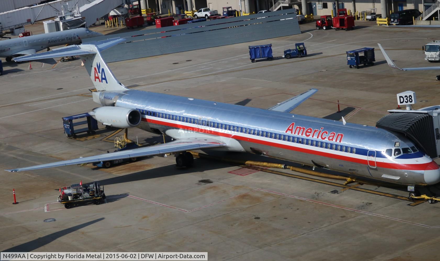 N499AA, 1989 McDonnell Douglas MD-82 (DC-9-82) C/N 49737, American