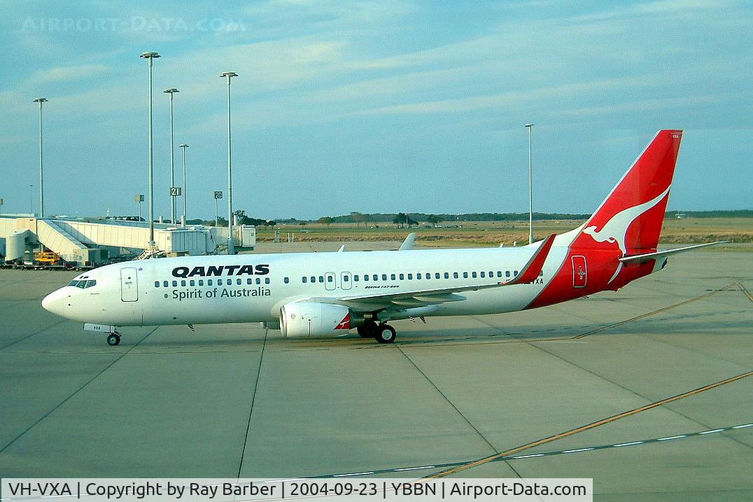 VH-VXA, 2001 Boeing 737-838 C/N 29551, Boeing 737-838 [29551] (QANTAS) Brisbane Int'l~VH 23/09/2004