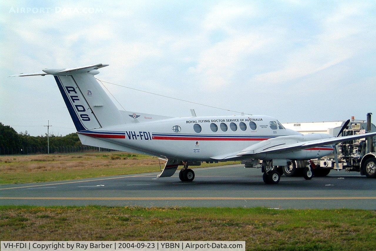 VH-FDI, Beech B200C Super King Air King Air C/N BB-1037, Beech B200 Super King Air [BB-1037] (Royal Flying Doctor Service) Brisbane Int'l~VH 23/09/2004