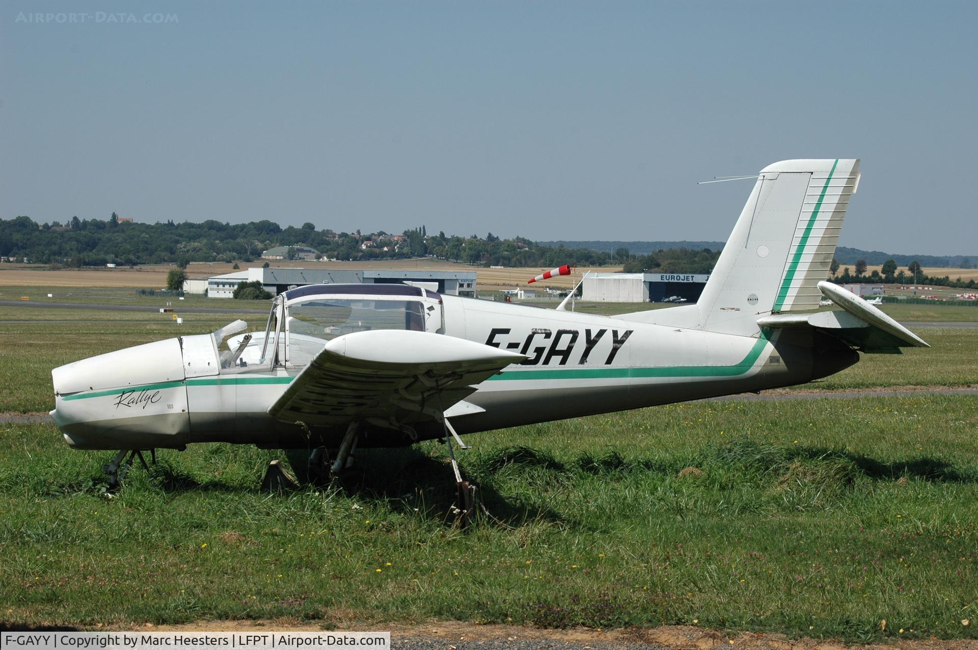 F-GAYY, Socata MS-880B Rallye Club C/N 3004, Aircraft in sorry state.