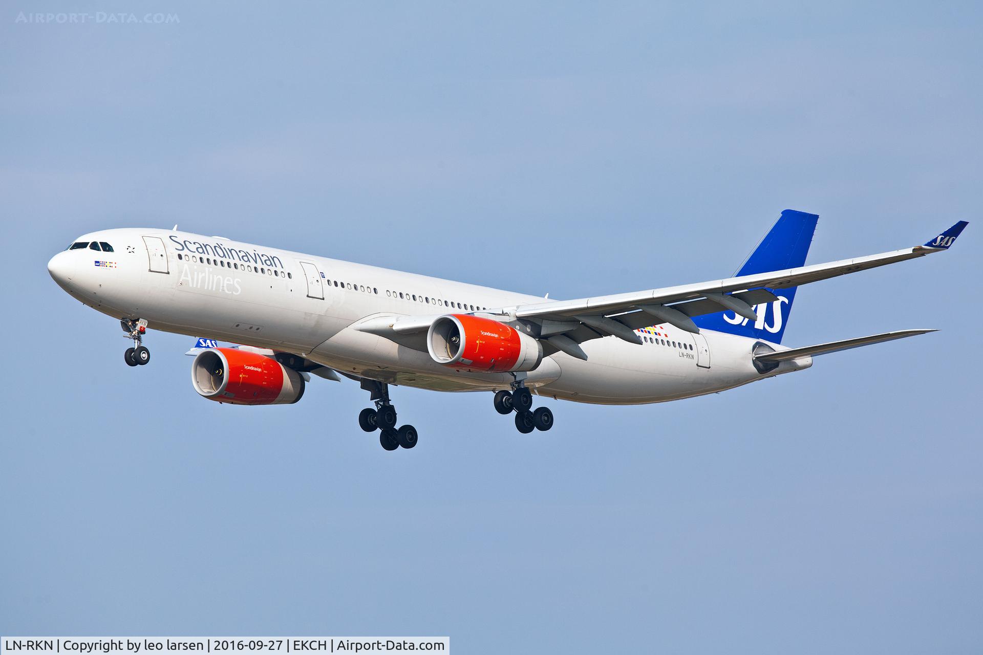 LN-RKN, 2003 Airbus A330-343X C/N 568, Copenhagen 27.9.16