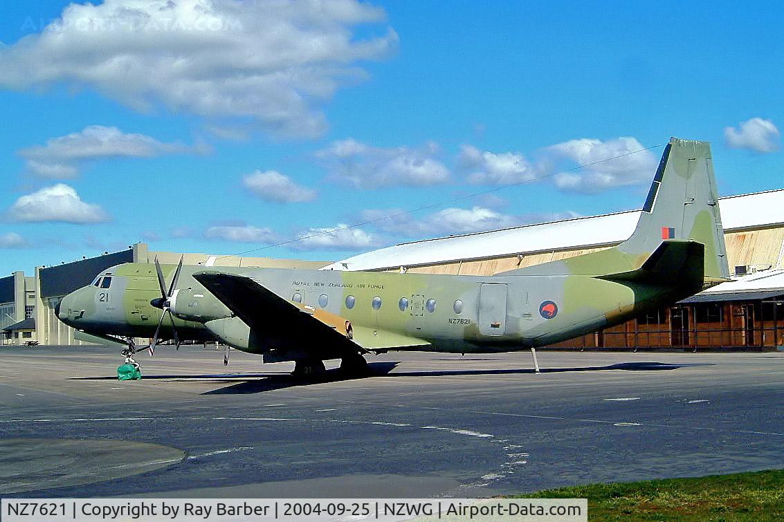 NZ7621, 1966 Hawker Siddeley HS-780 Andover C1 C/N Set 7, Avro Andover C.1 [Set 07] (Ex Royal New Zealand Air Force) Wigram~ZK 25/09/2004