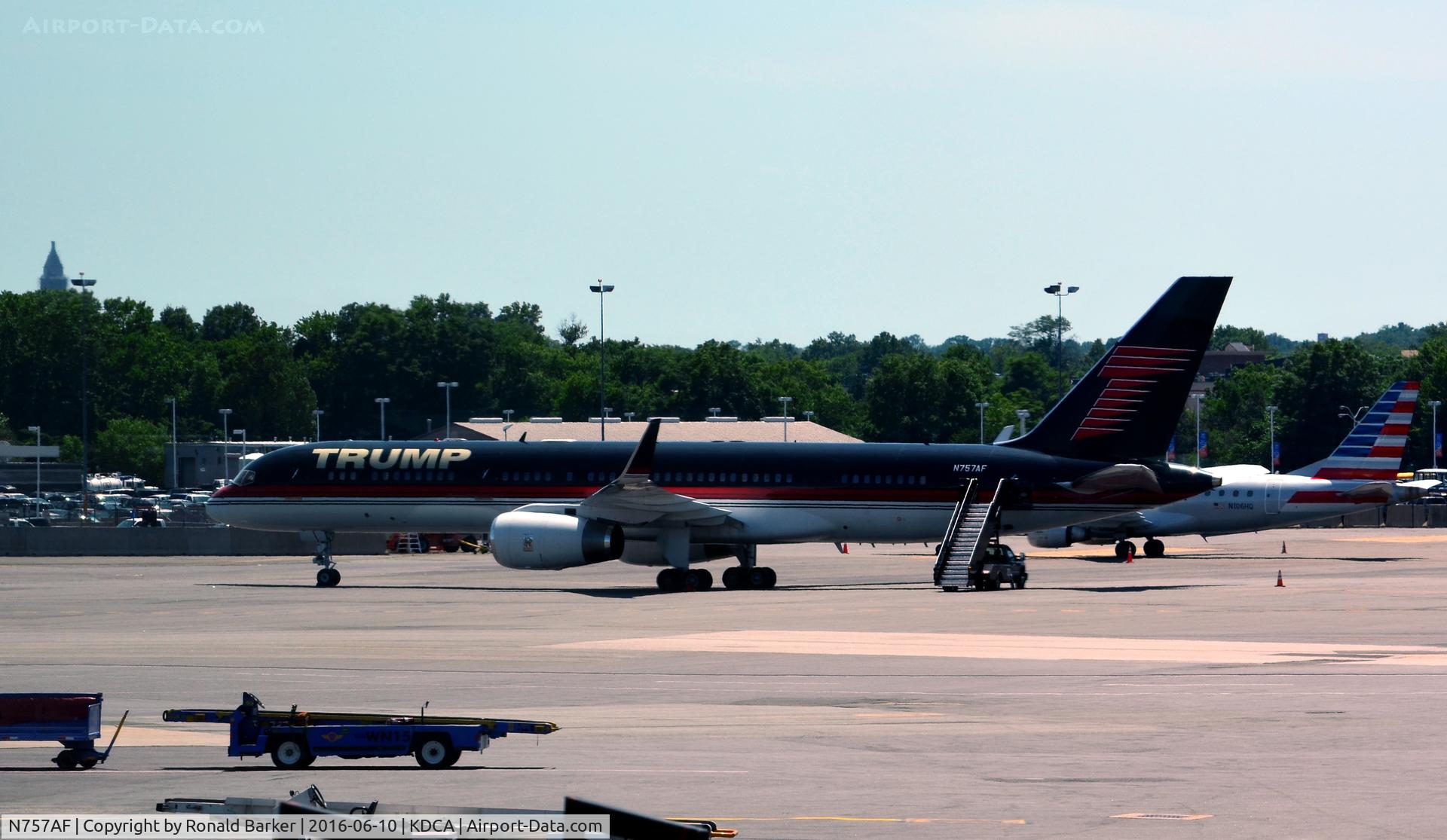 N757AF, 1991 Boeing 757-2J4 C/N 25155, Trump's B757 National