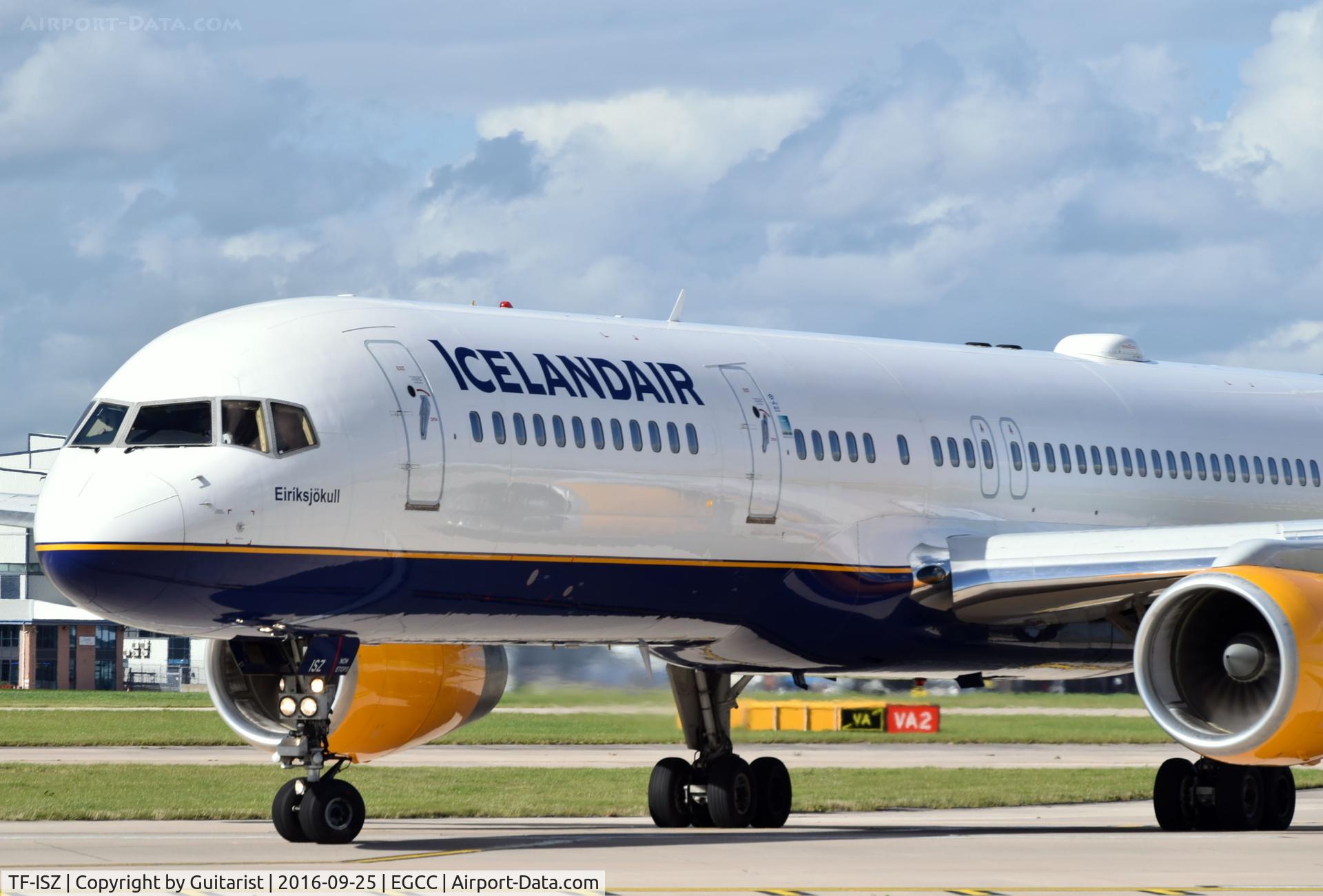 TF-ISZ, 1991 Boeing 757-223 C/N 24600, At Manchester