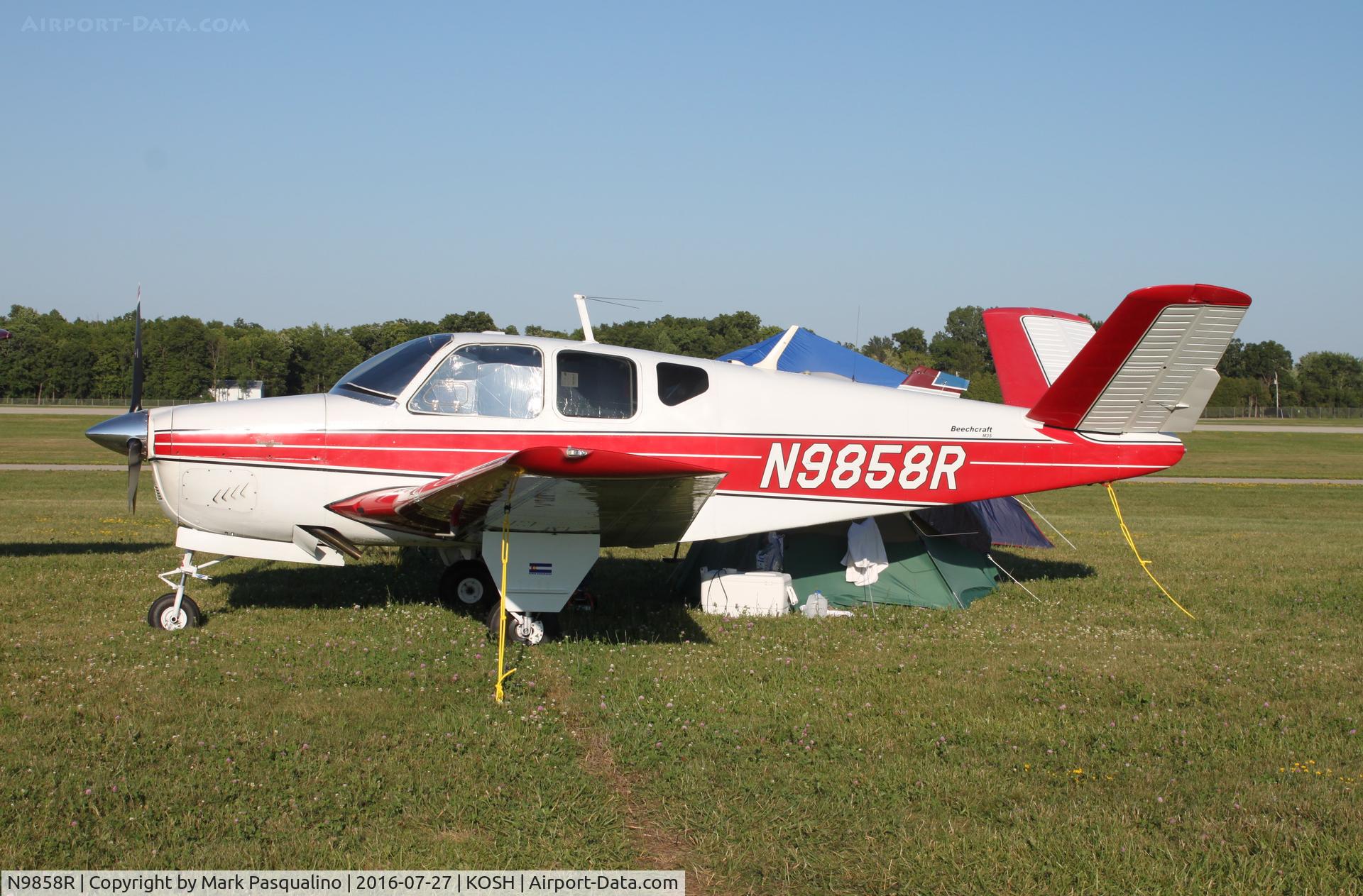N9858R, 1960 Beech M35 Bonanza C/N D-6403, Beech M35