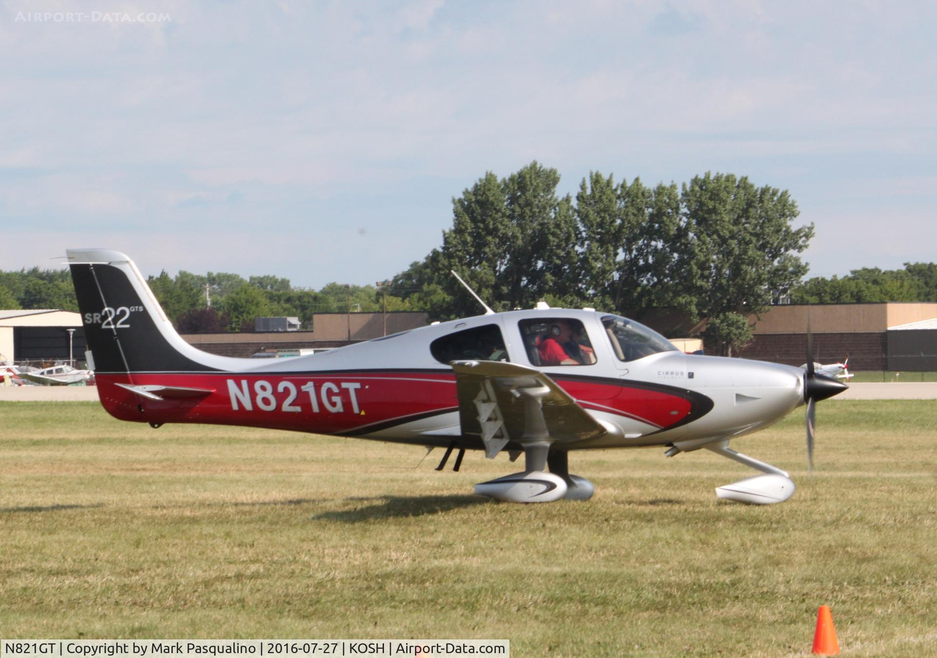 N821GT, 2013 Cirrus SR22 C/N 3932, Cirrus SR22