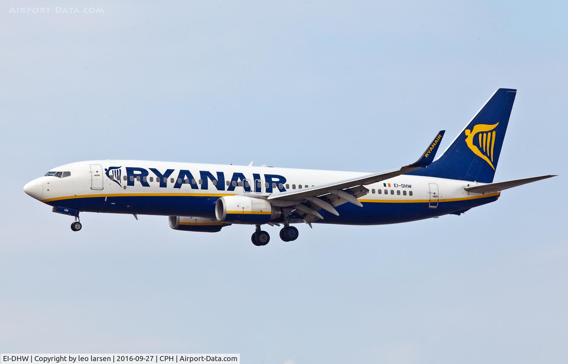 EI-DHW, 2005 Boeing 737-8AS(WL) C/N 33823, Copenhagen 27.9.16