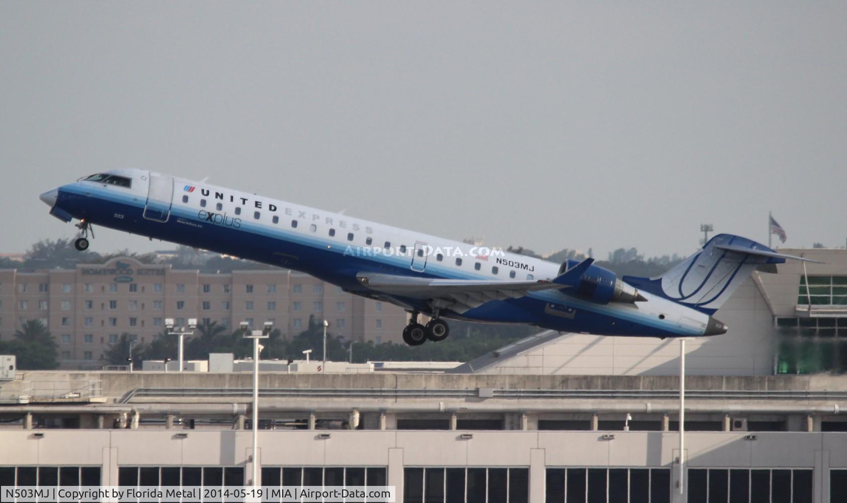 N503MJ, 2002 Bombardier CRJ-700 (CL-600-2C10) Regional Jet C/N 10058, United Express