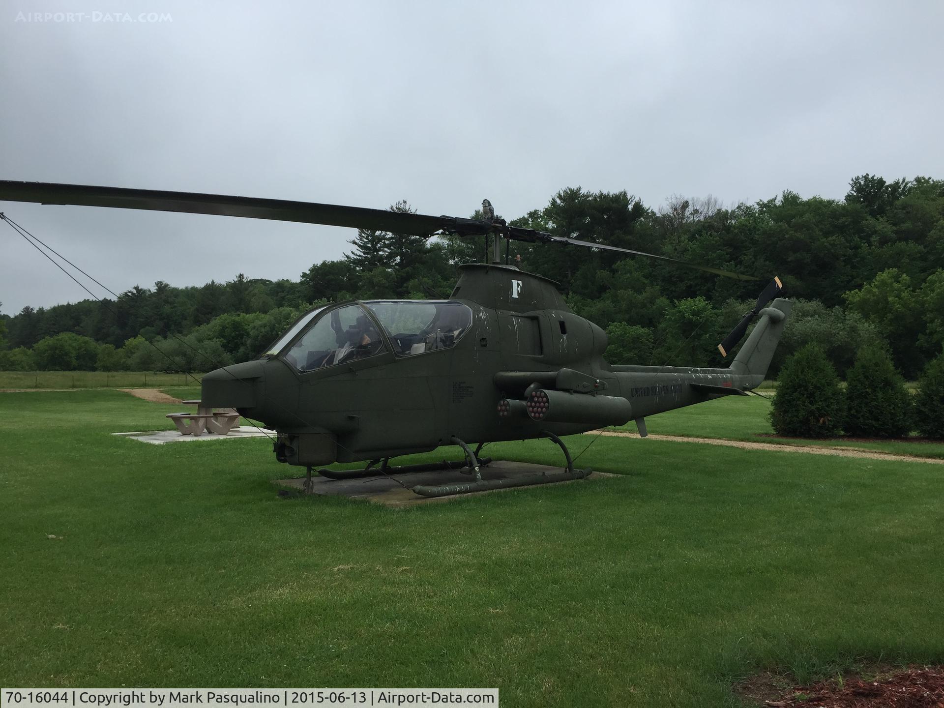 70-16044, 1970 Bell AH-1S Cobra C/N 20988, Bell AH-1S