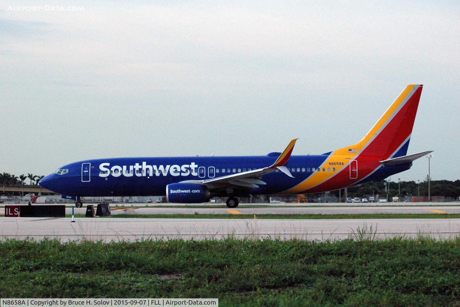 N8658A, 2015 Boeing 737-8H4 C/N 36899, taxiing