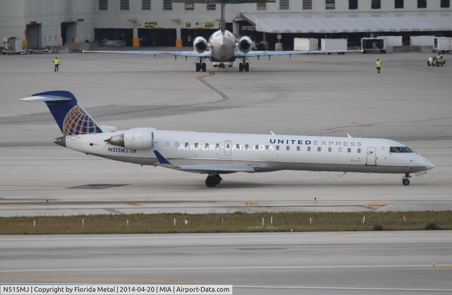 N515MJ, 2003 Bombardier CRJ-700 (CL-600-2C10) Regional Jet C/N 10117, United Express