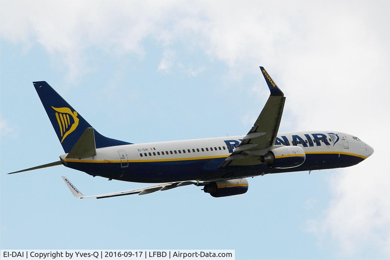 EI-DAI, 2003 Boeing 737-8AS C/N 33547, Boeing 737-8AS, Take off rwy 29, Bordeaux Mérignac airport (LFBD-BOD)