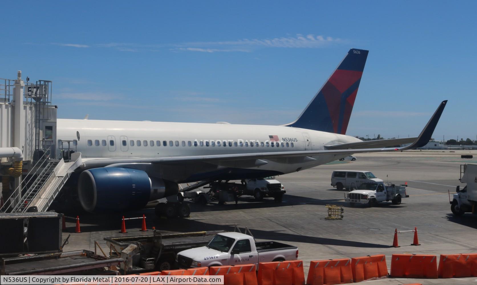 N536US, 1995 Boeing 757-251 C/N 26483, Delta