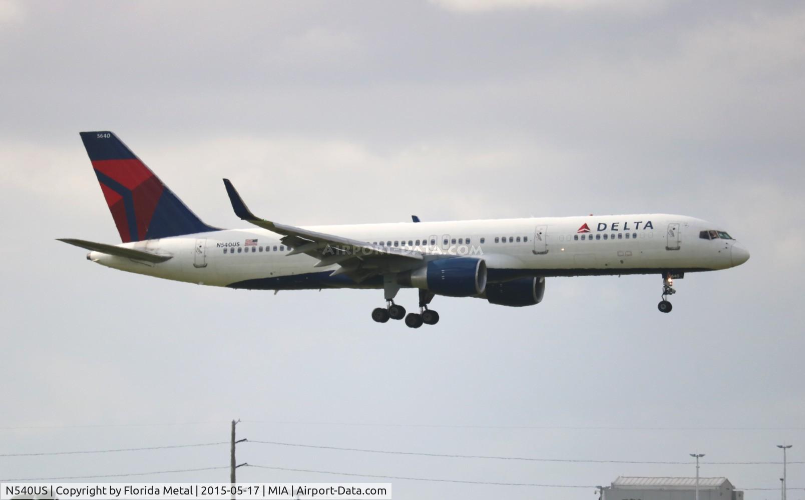 N540US, 1996 Boeing 757-251 C/N 26487, Delta
