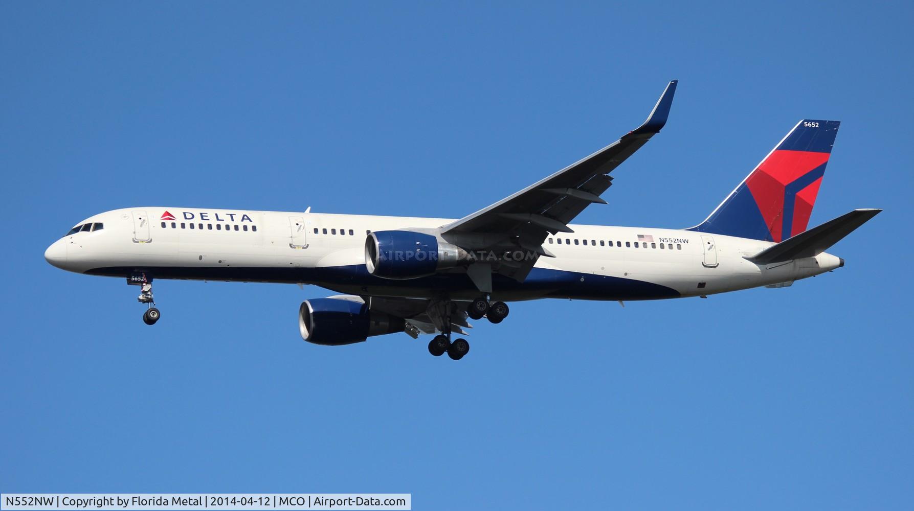 N552NW, 2001 Boeing 757-251 C/N 26499, Delta