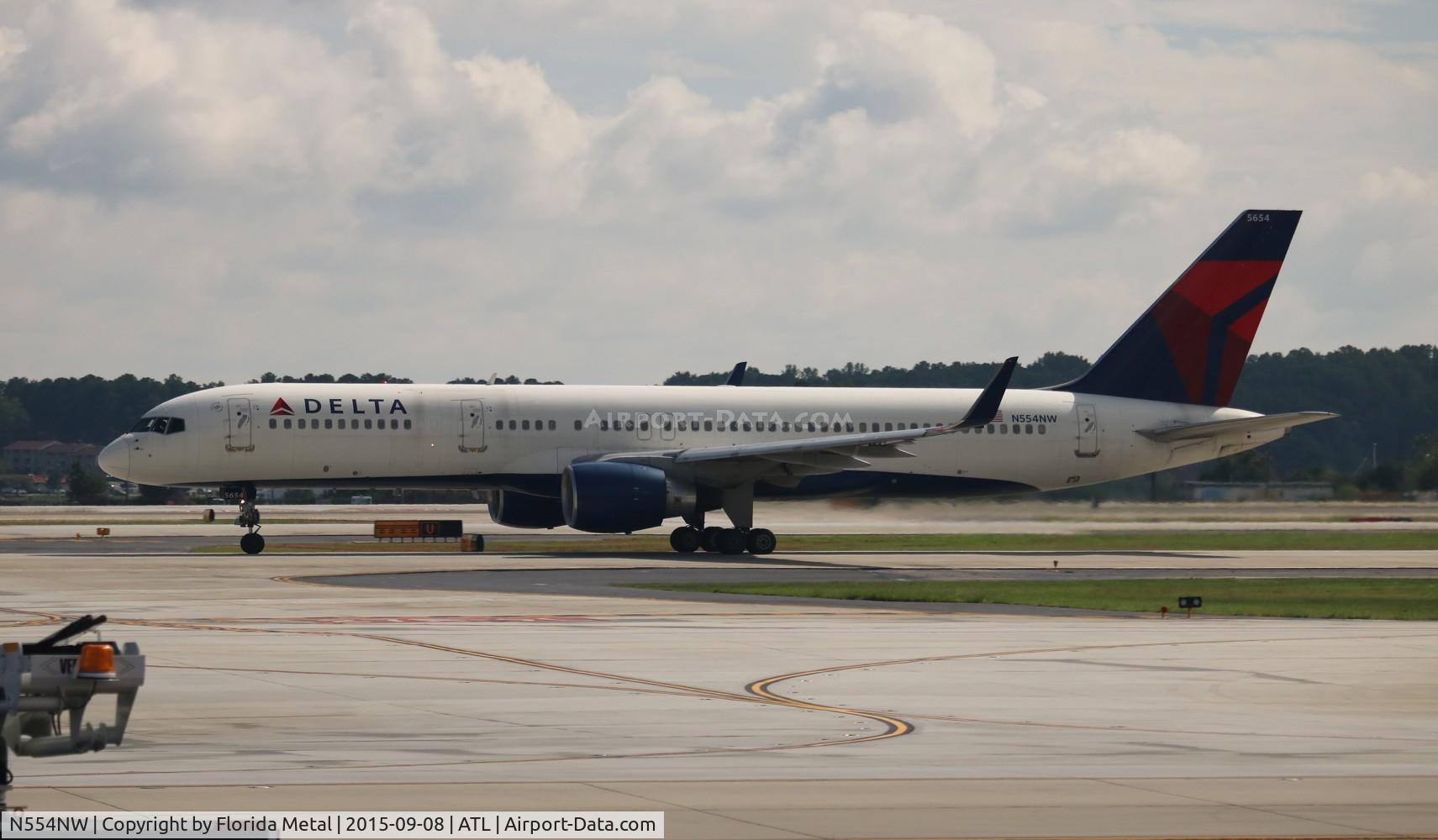 N554NW, 2001 Boeing 757-251 C/N 26501, Delta