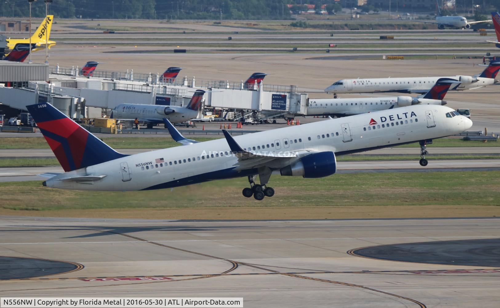 N556NW, 2002 Boeing 757-251 C/N 33392, Delta