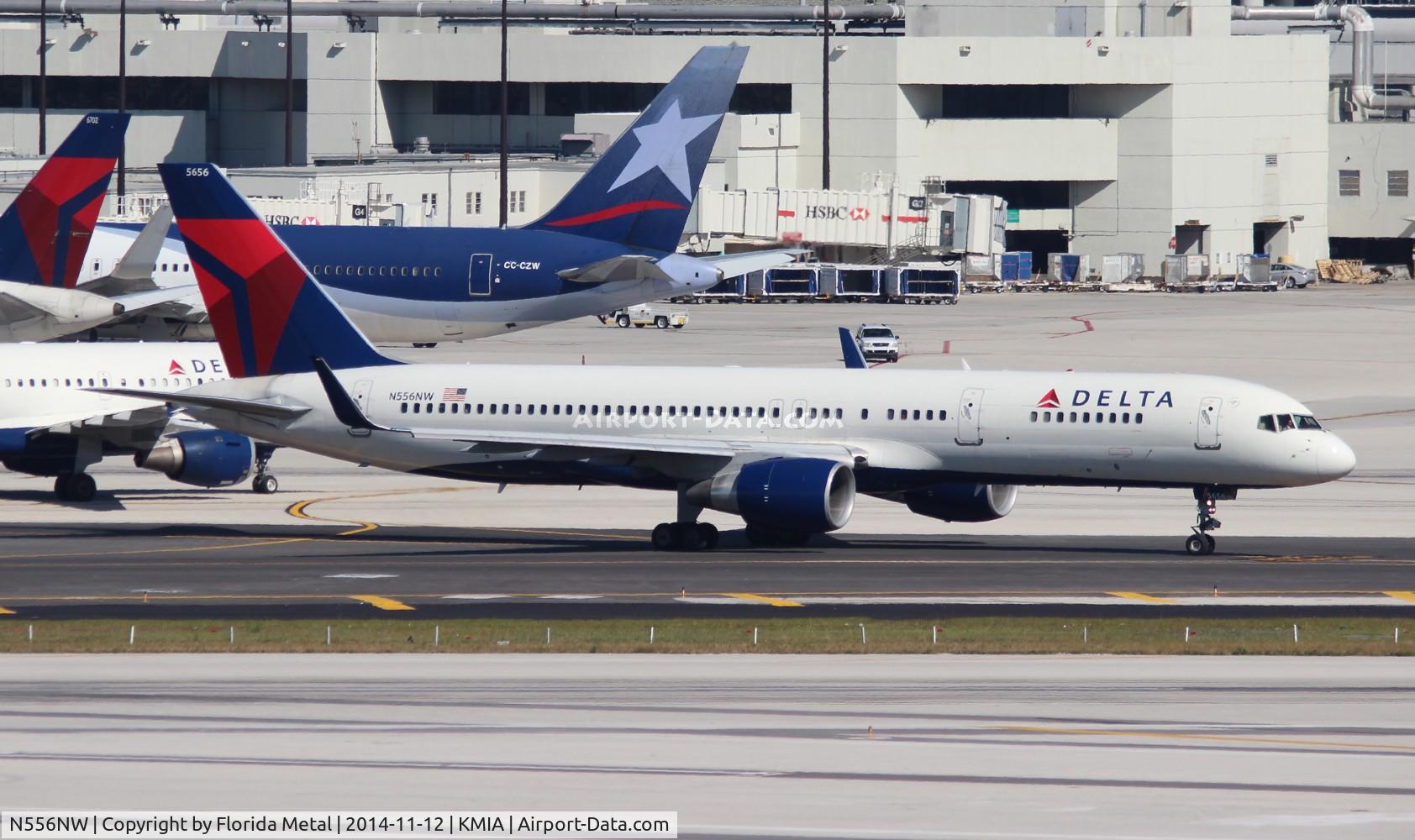 N556NW, 2002 Boeing 757-251 C/N 33392, Delta