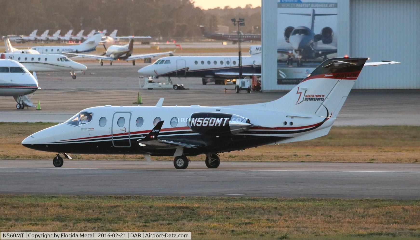 N560MT, 1999 Beech (Nextant Aerospace) 400 XTI C/N RK-235, NASCAR Driver Martin Truex Jr Nextent 400