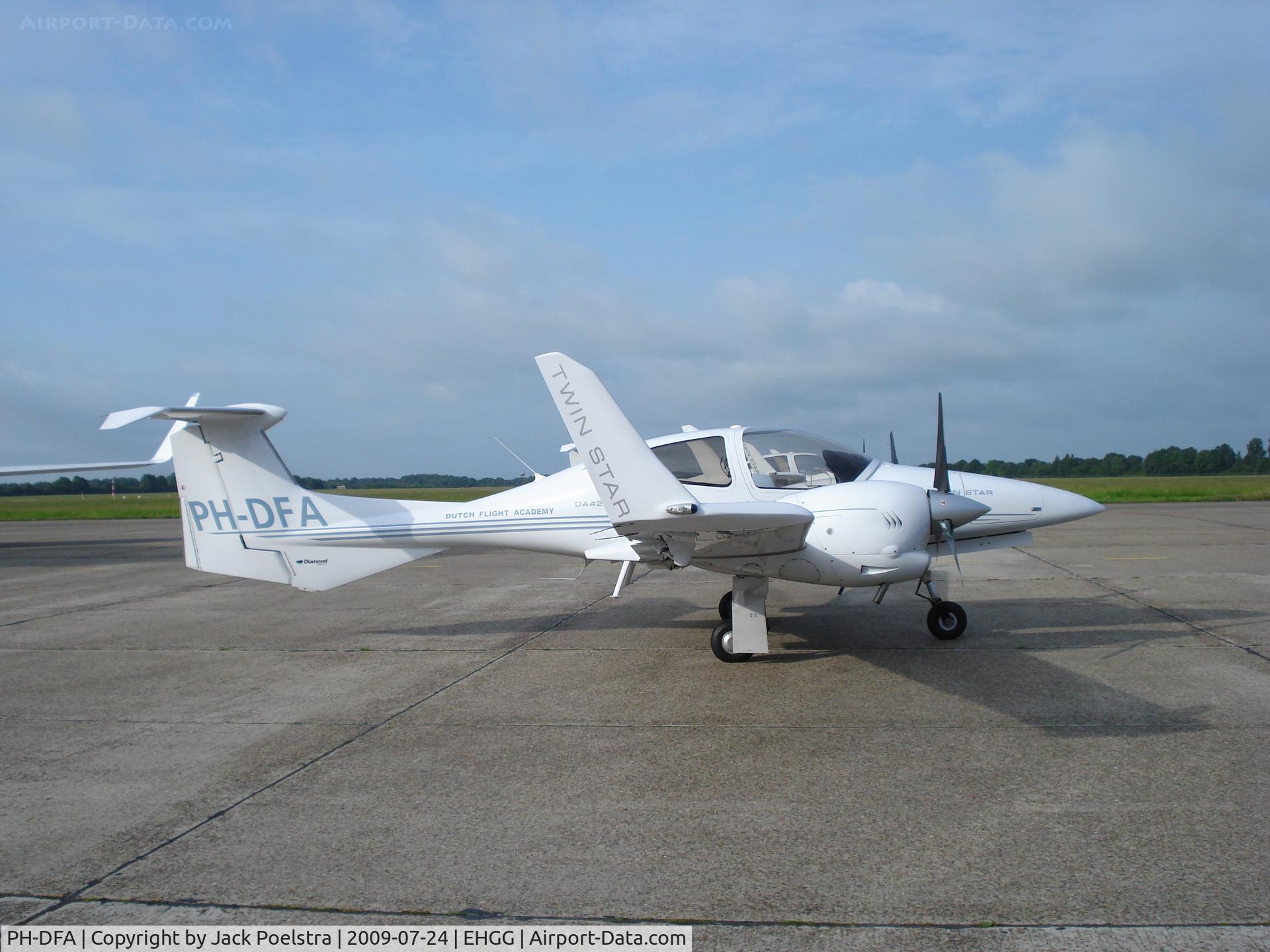 PH-DFA, Diamond DA-42 Twin Star C/N 42.088, PH-DFA of Dutch Flight Academy