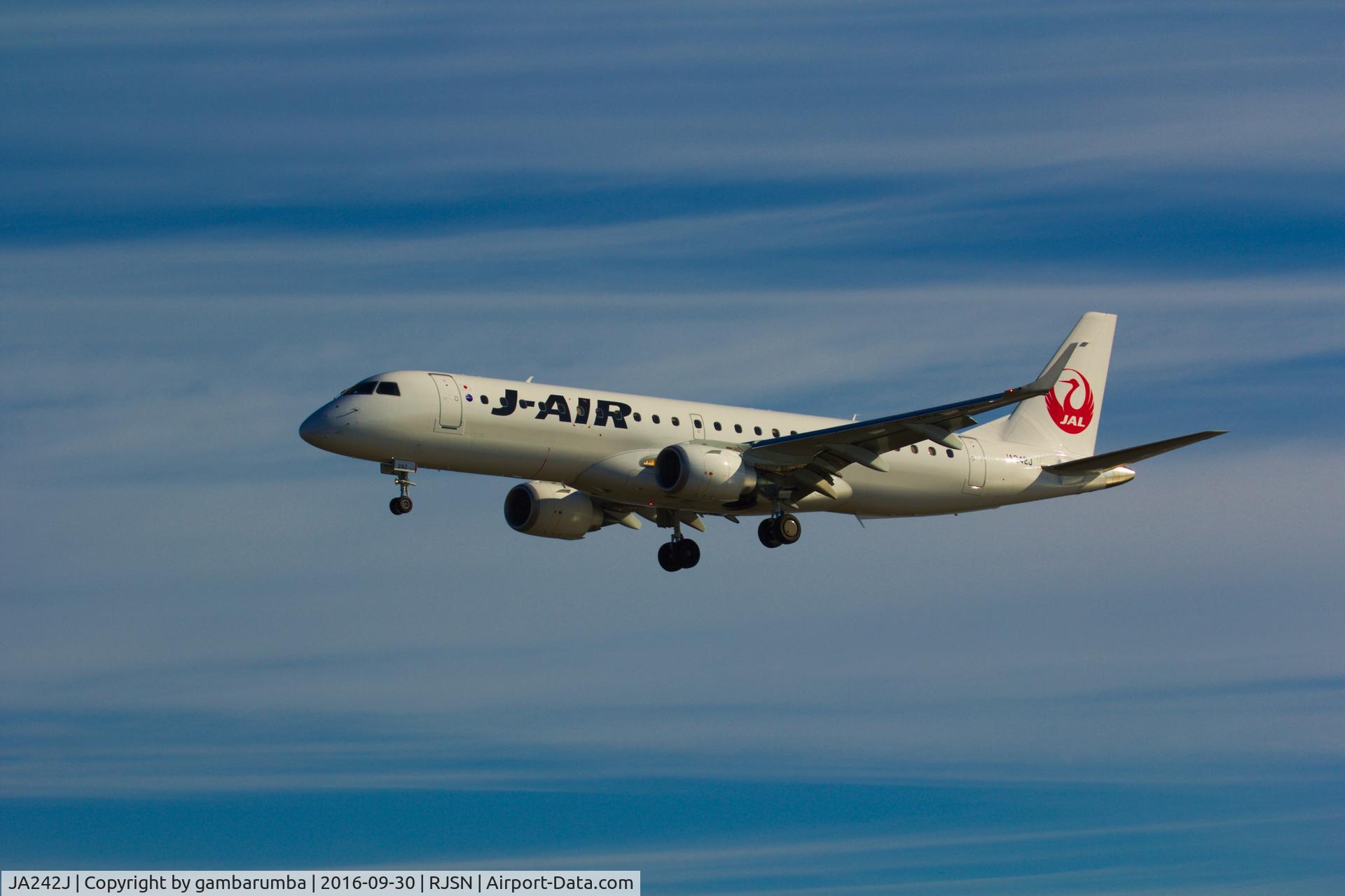 JA242J, 2016 Embraer 190STD (ERJ-190-100STD) C/N 19000712, J-Air