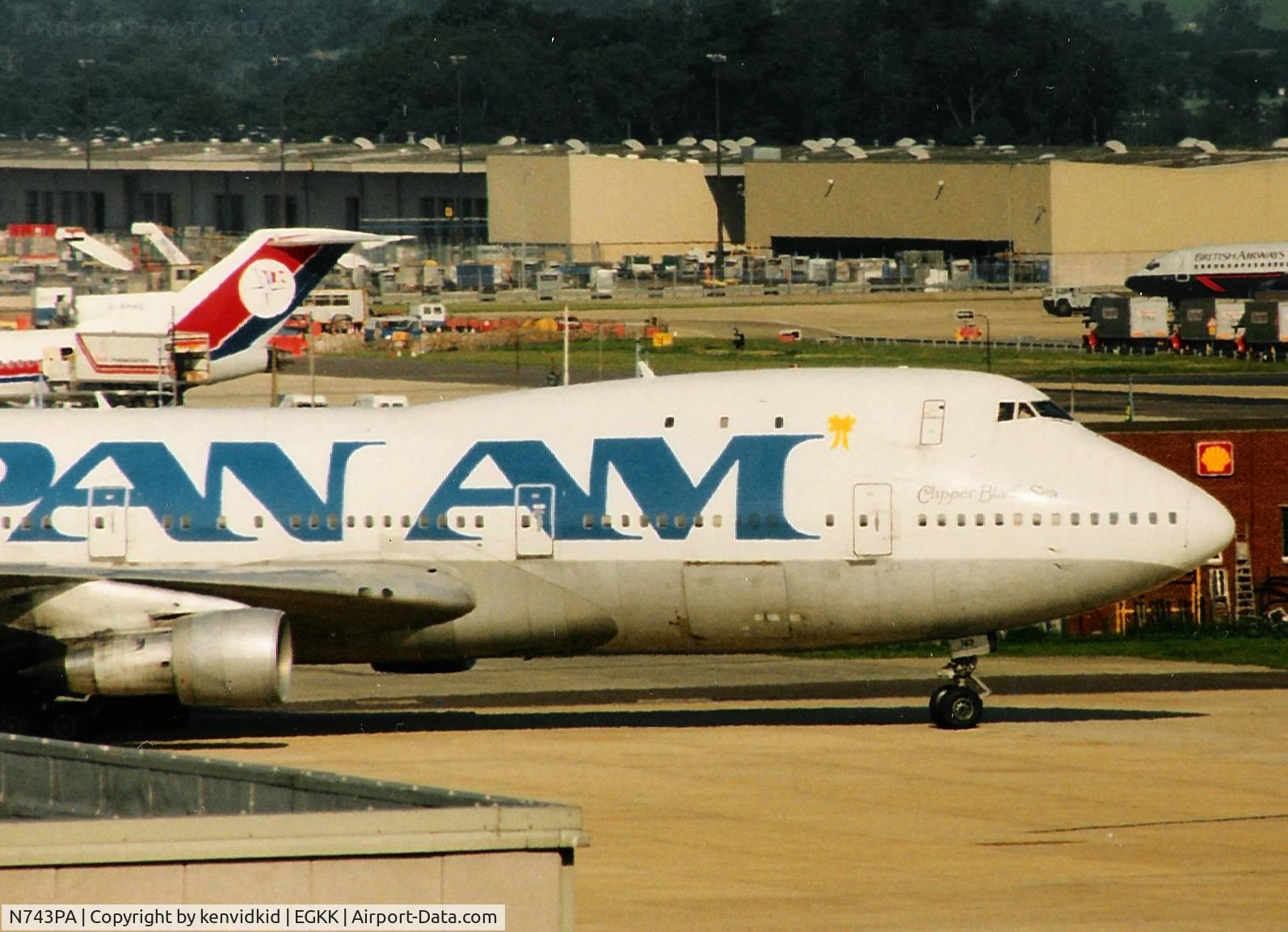 N743PA, 1970 Boeing 747-121 C/N 19650, Pan American
Wearing a Yellow Ribbon for those involved in Desert Shield/Storm.