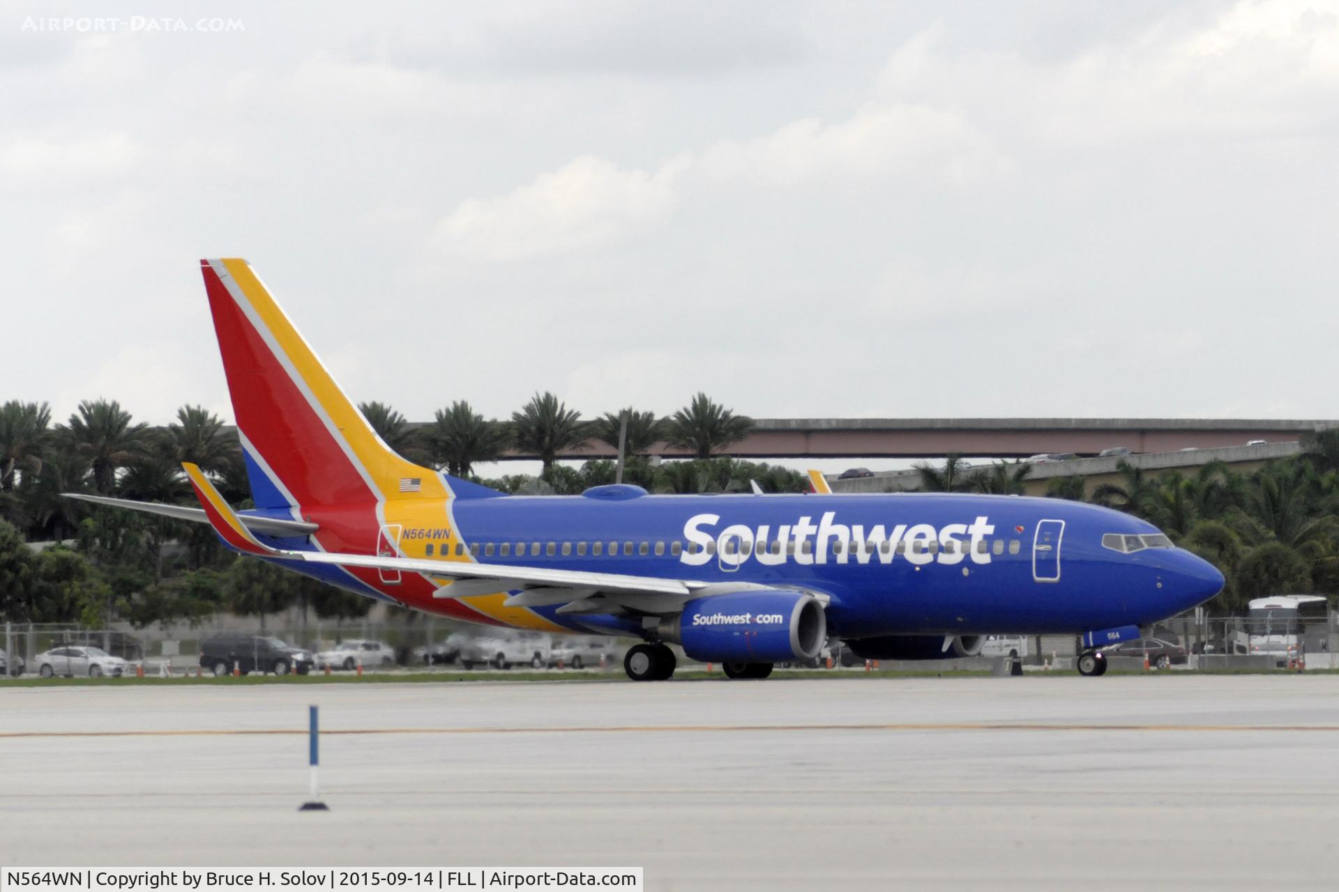 N564WN, 2002 Boeing 737-73V C/N 30244, ready for takeoff