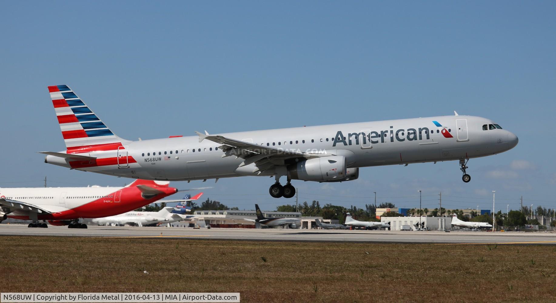 N568UW, 2013 Airbus A321-231 C/N 5751, American