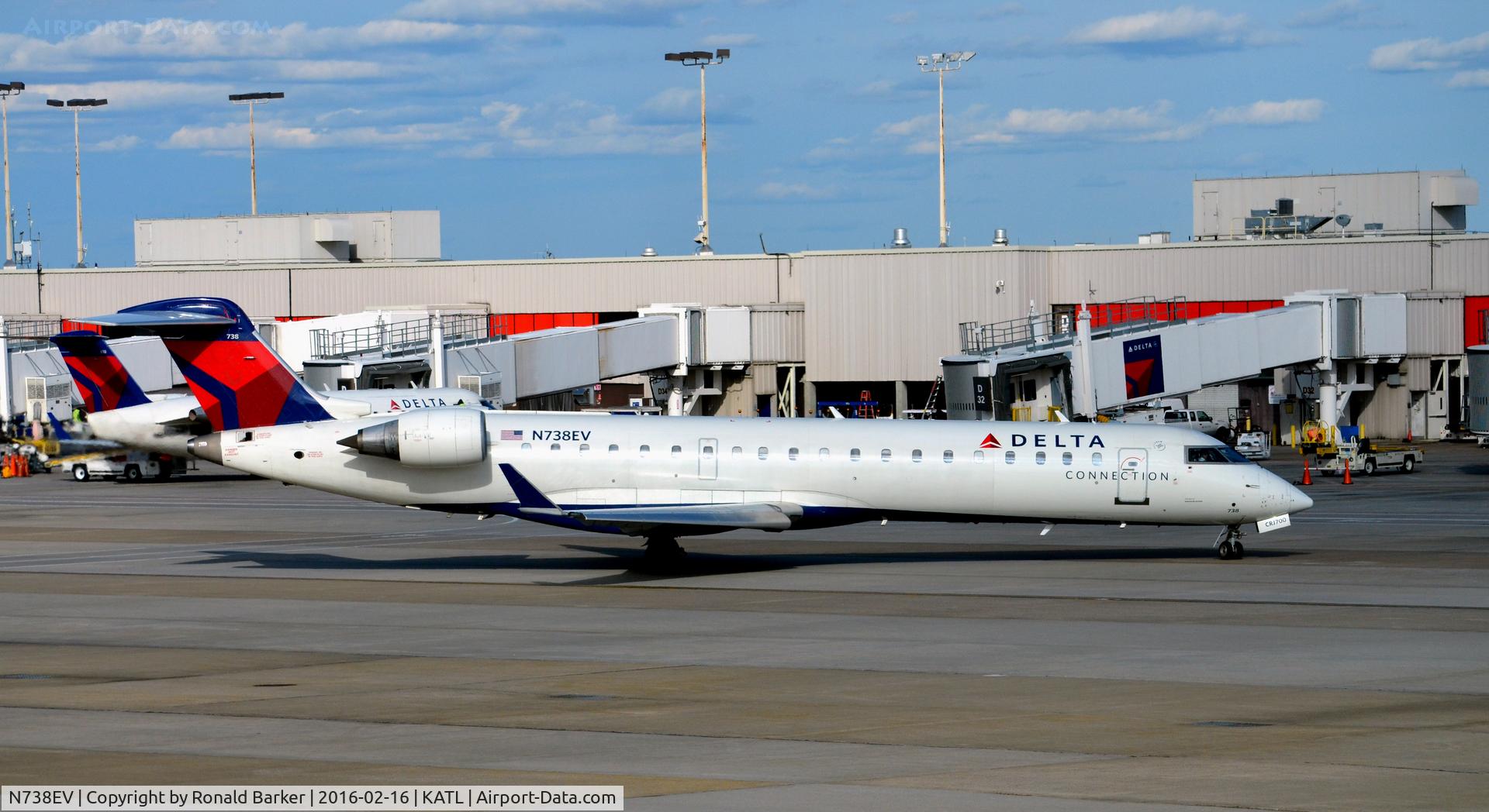 N738EV, 2004 Bombardier CRJ-701 (CL-600-2C10) Regional Jet C/N 10146, Taxi Atlanta