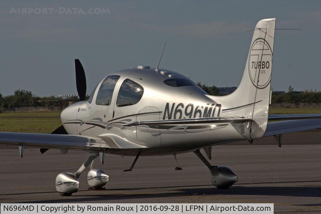 N696MD, Cirrus SR22 GTS Turbo C/N 3409, Parked