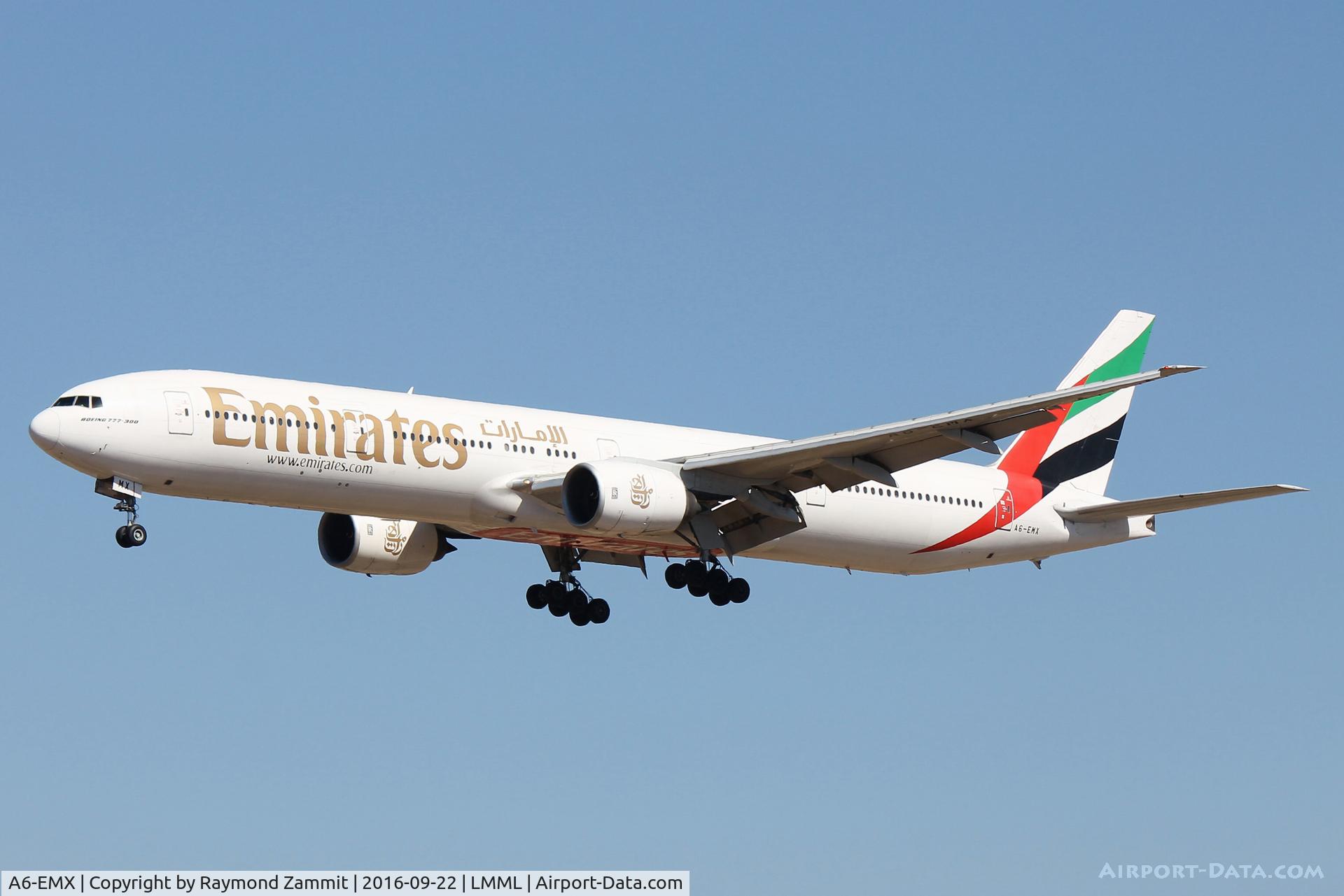 A6-EMX, 2003 Boeing 777-31H C/N 32702, B777 A6-EMX Emirates Airlines