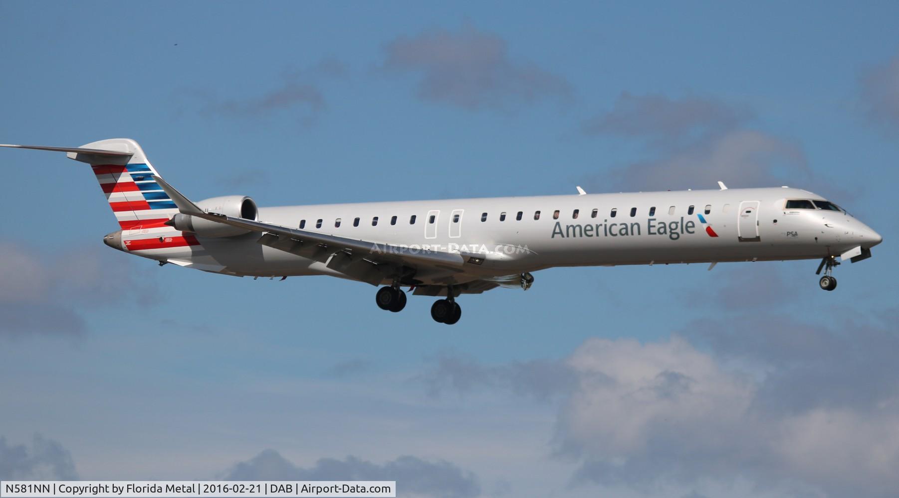 N581NN, 2015 Bombardier CRJ-900 (CL-600-2D24) C/N 15384, American Eagle