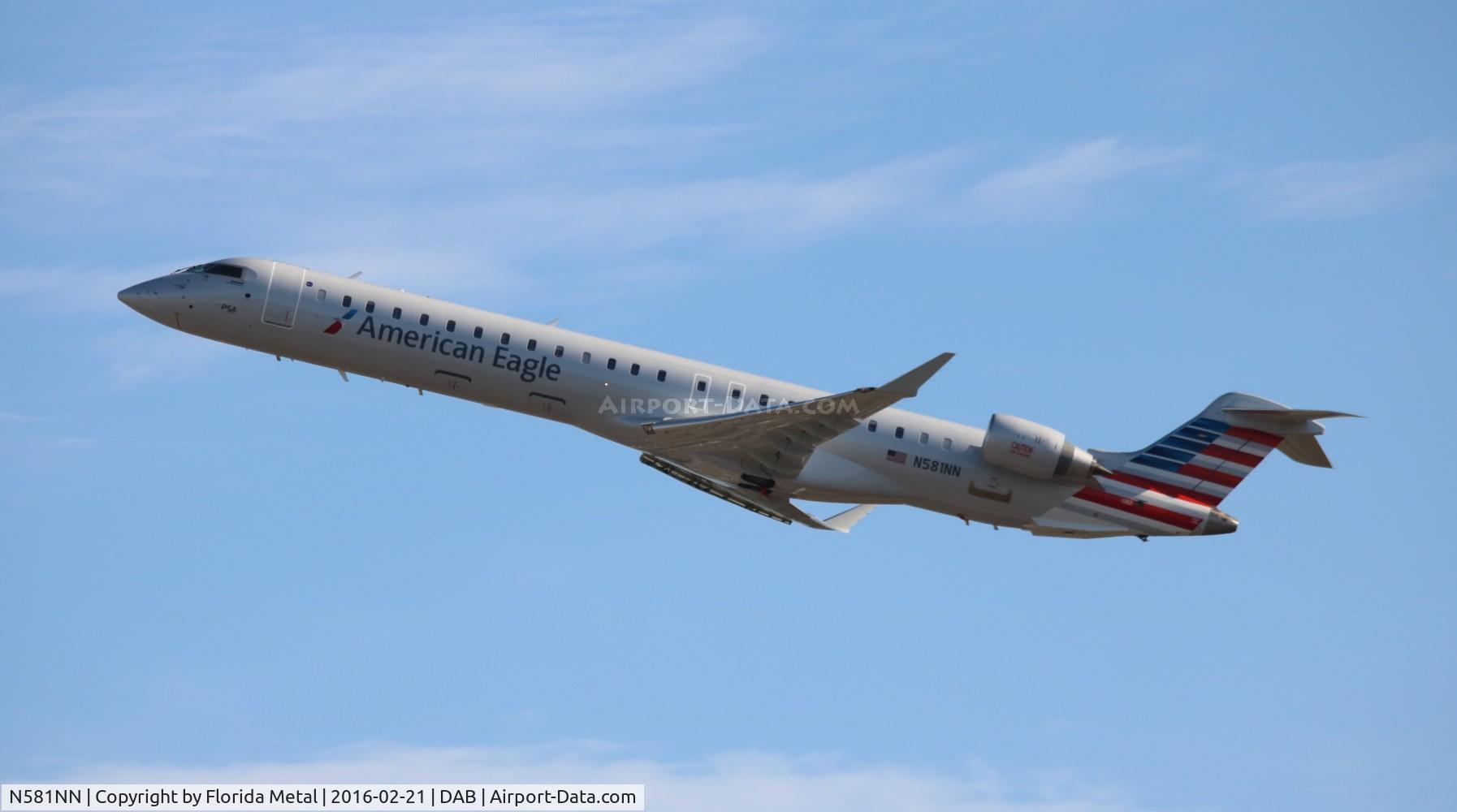 N581NN, 2015 Bombardier CRJ-900 (CL-600-2D24) C/N 15384, American Eagle
