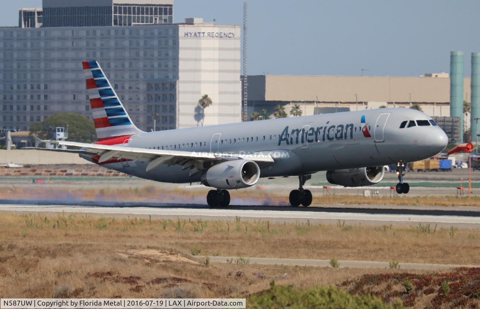 N587UW, 2014 Airbus A321-231 C/N 6236, American
