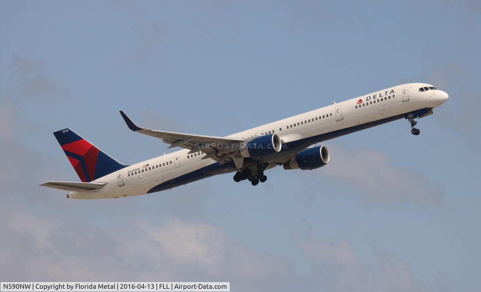 N590NW, 2003 Boeing 757-351 C/N 32990, Delta