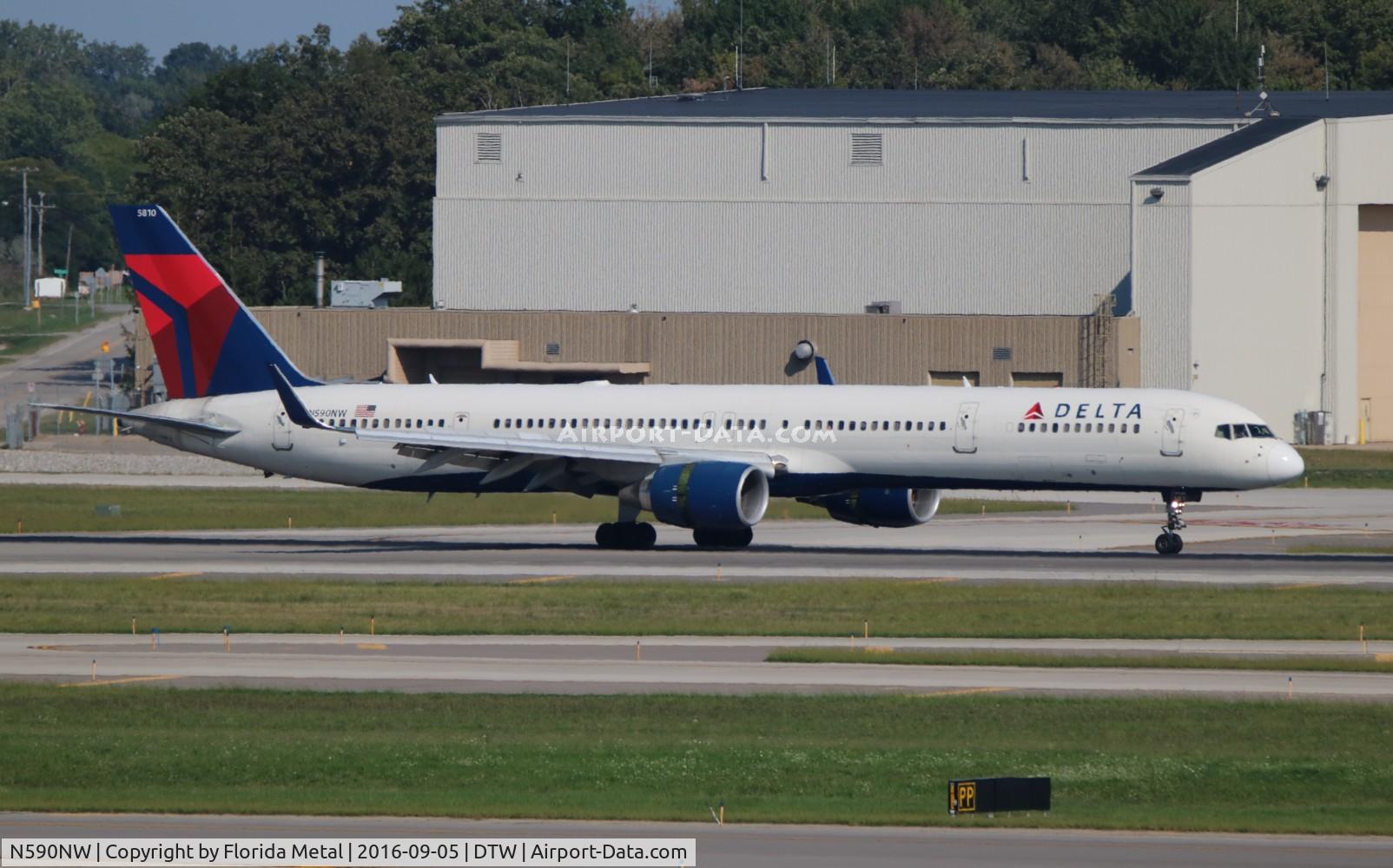N590NW, 2003 Boeing 757-351 C/N 32990, Delta